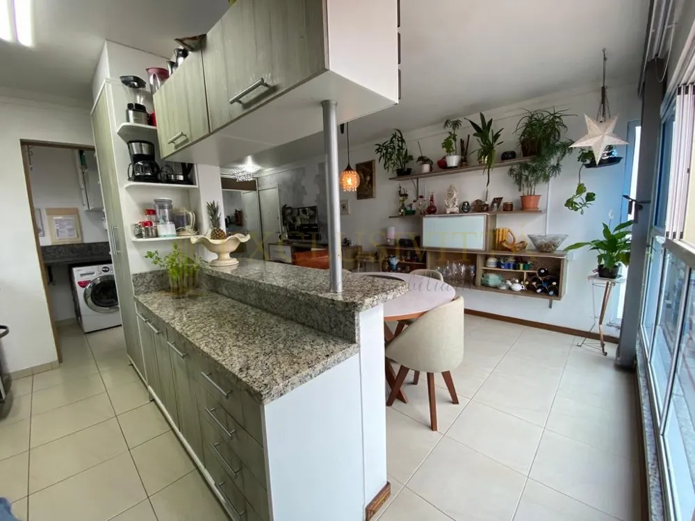 Apartamento 3 quartos para Venda no bairro Centro em Balneário Camboriú
