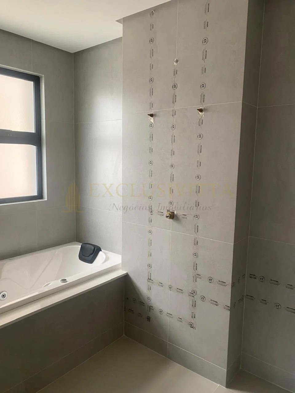 Apartamento 4 quartos para Venda no bairro Centro em Balneário Camboriú