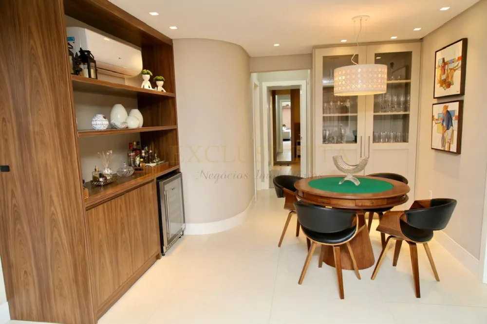 Apartamento 3 suítes para Venda no bairro Centro em Balneário Camboriú
