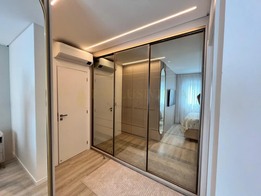 APARTAMENTO FINAMENTE MOBILIADO E EQUIPADO