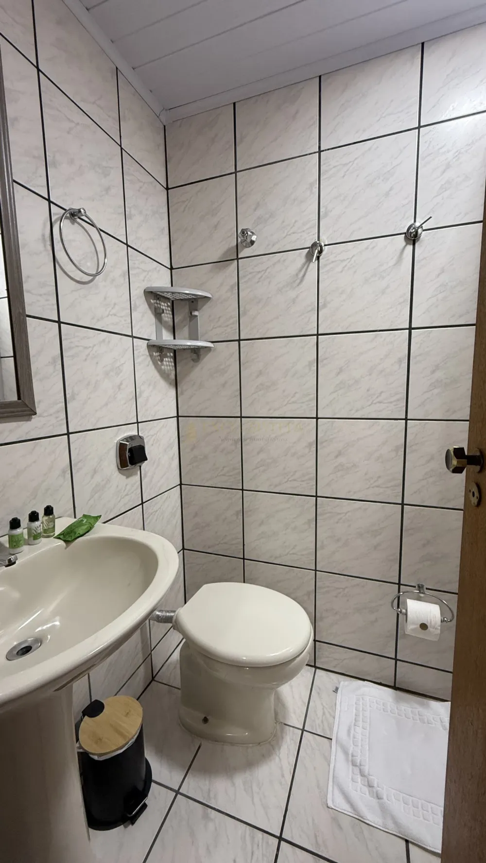 Apartamento de dois quartos com ótima localizaçao