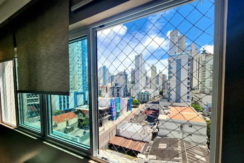 Apartamento Mobiliado à Venda no Centro de Balneário Camboriú
