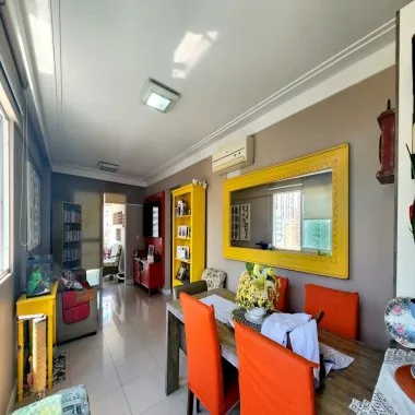 Apartamento Mobiliado à Venda no Centro de Balneário Camboriú