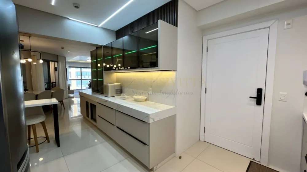 Apartamento ALTO PADRÃO 4 suítes - Locação Anual no Centro em Balneário Camboriú