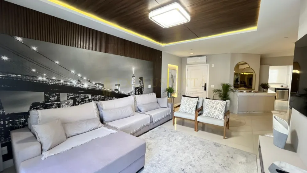 Apartamento ALTO PADRÃO 4 suítes - Locação Anual no Centro em Balneário Camboriú