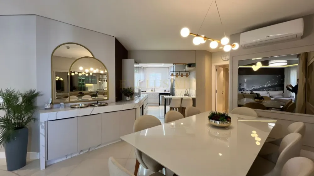 Apartamento ALTO PADRÃO 4 suítes - Locação Anual no Centro em Balneário Camboriú