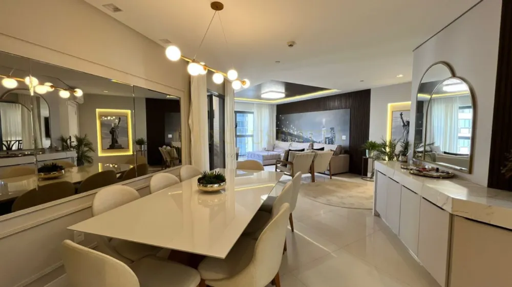 Apartamento ALTO PADRÃO 4 suítes - Locação Anual no Centro em Balneário Camboriú