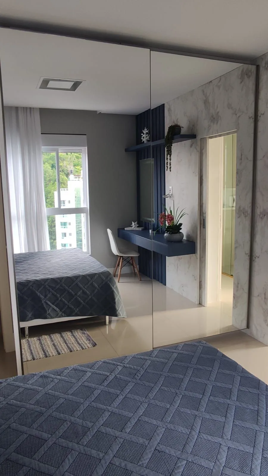Lindo Apartamento com 4 suítes para Venda no bairro Pioneiros em Balneário Camboriú