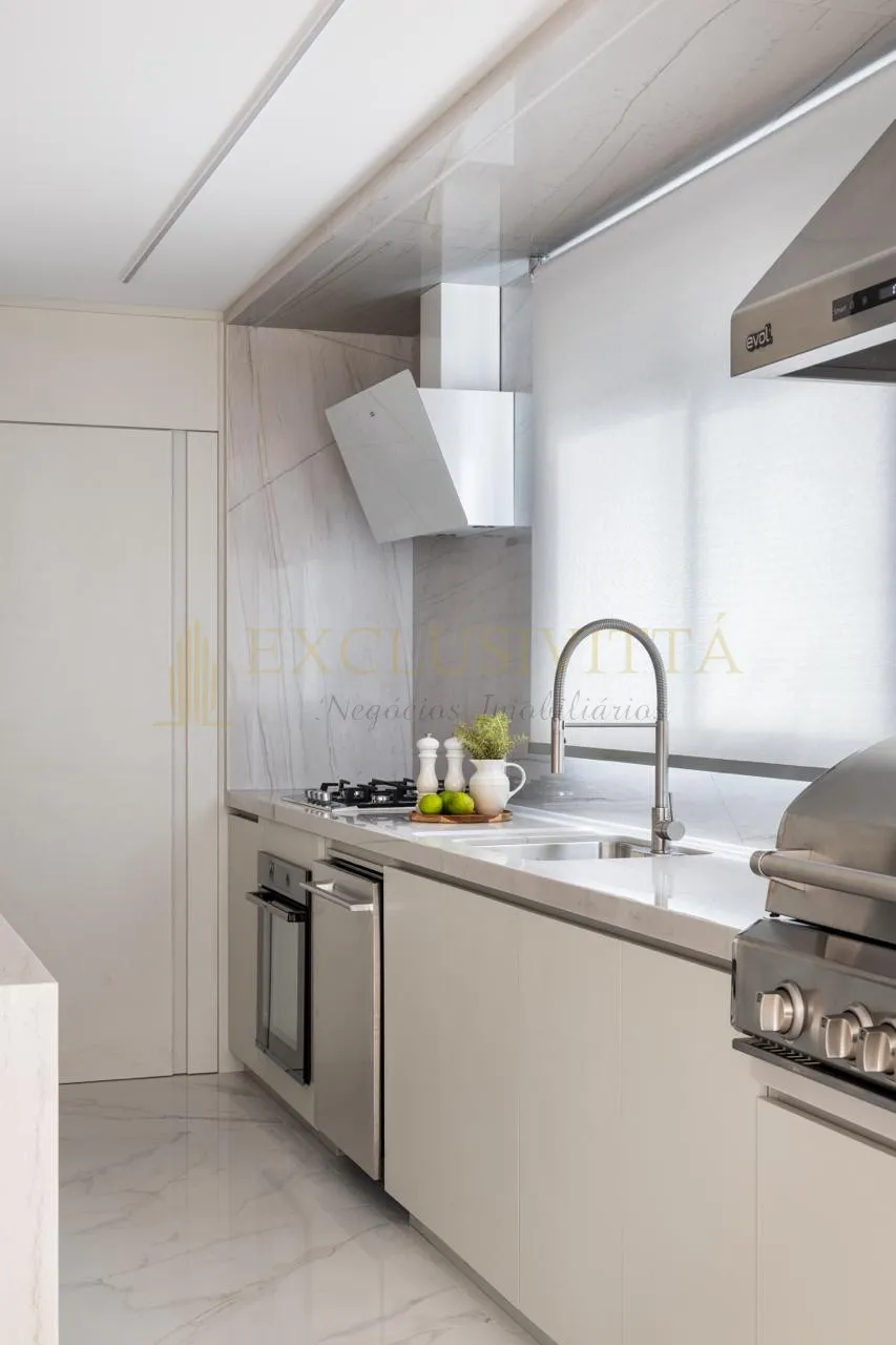 Apartamento 4 suítes para Venda no bairro Pioneiros em Balneário Camboriú
