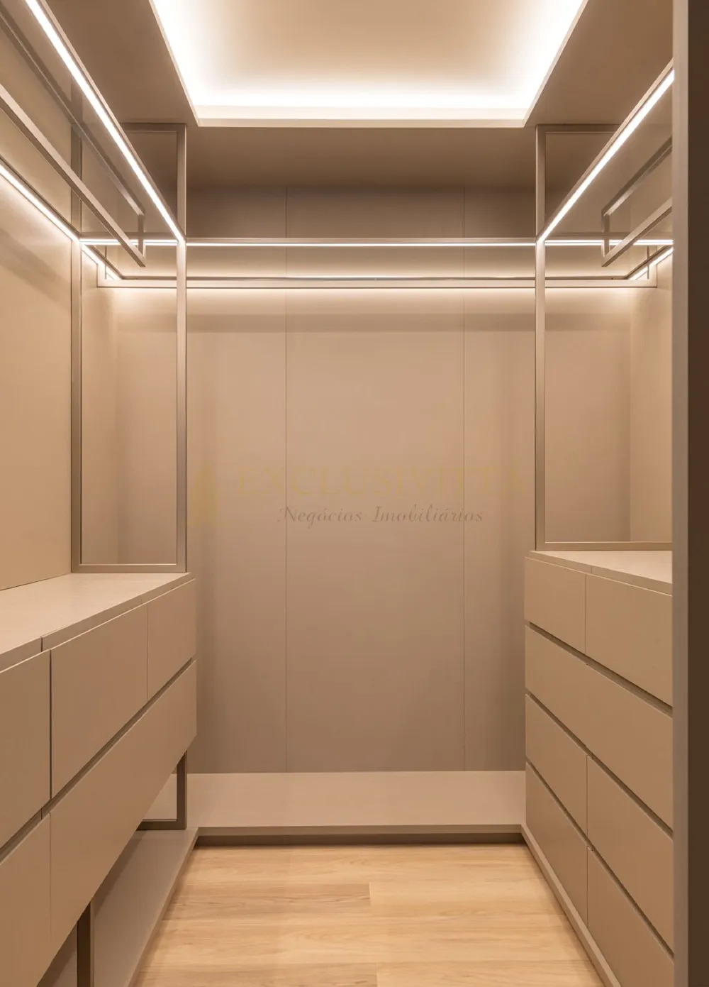Apartamento 4 suítes para Venda no bairro Pioneiros em Balneário Camboriú