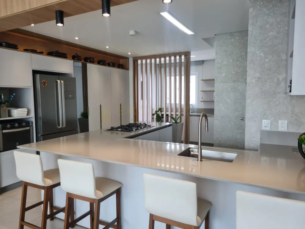 Apartamento 3 suítes para Venda no bairro Centro em Balneário Camboriú