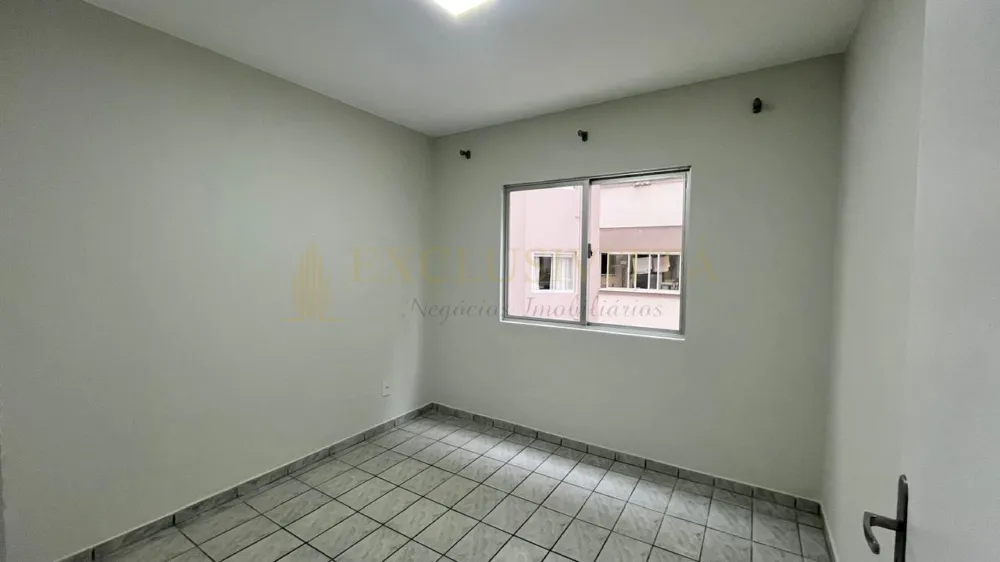 Apartamento à venda próximo à Av. Brasil, em Balneário Camboriú