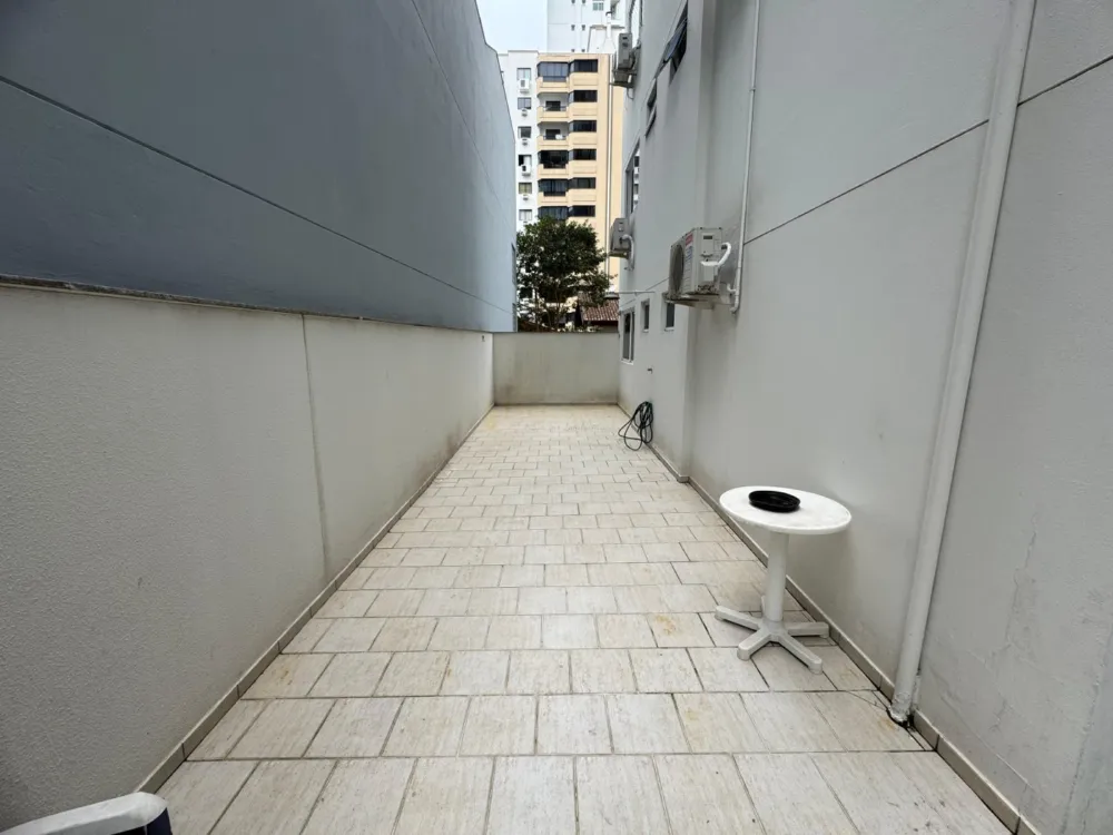 Apartamento Garden à Venda no Centro de Balneário Camboriú