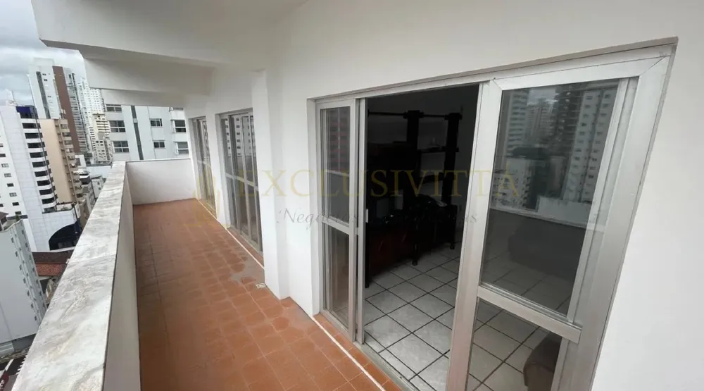 Apartamento à venda na quadra do mar com vista parcial para o mar – Balneário Cambor