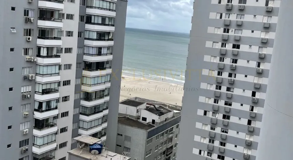 Apartamento à venda na quadra do mar com vista parcial para o mar – Balneário Cambor