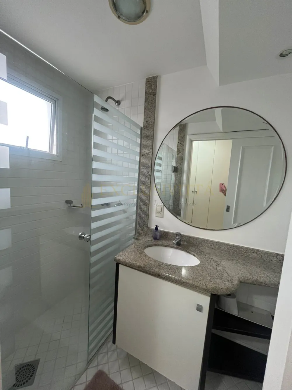 Apartamento 3 suítes para Locação Anual no bairro Centro em Balneário Camboriú
