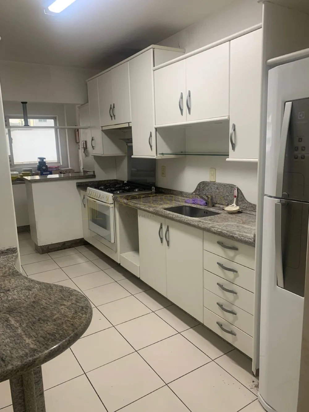 Apartamento 2 quartos para Locação Anual no bairro Centro em Balneário Camboriú