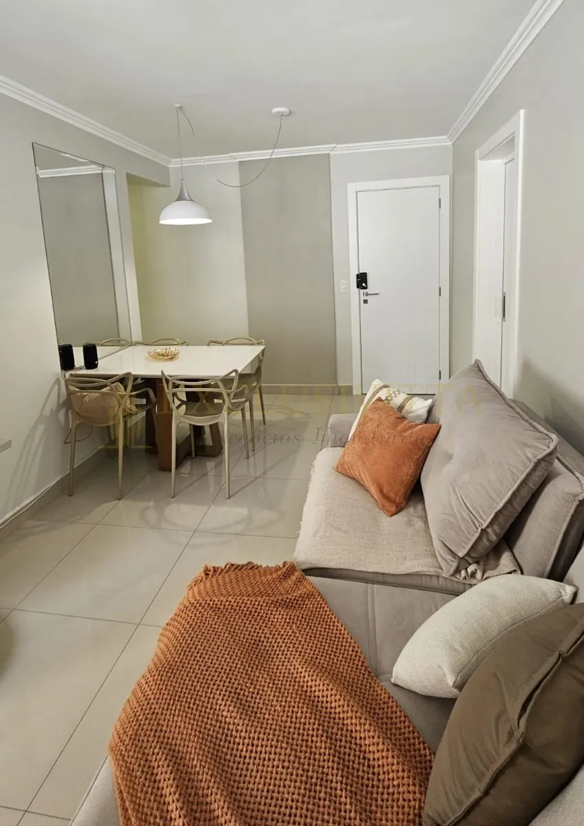 Apartamento reformado no centro de Balneário Camboriú!