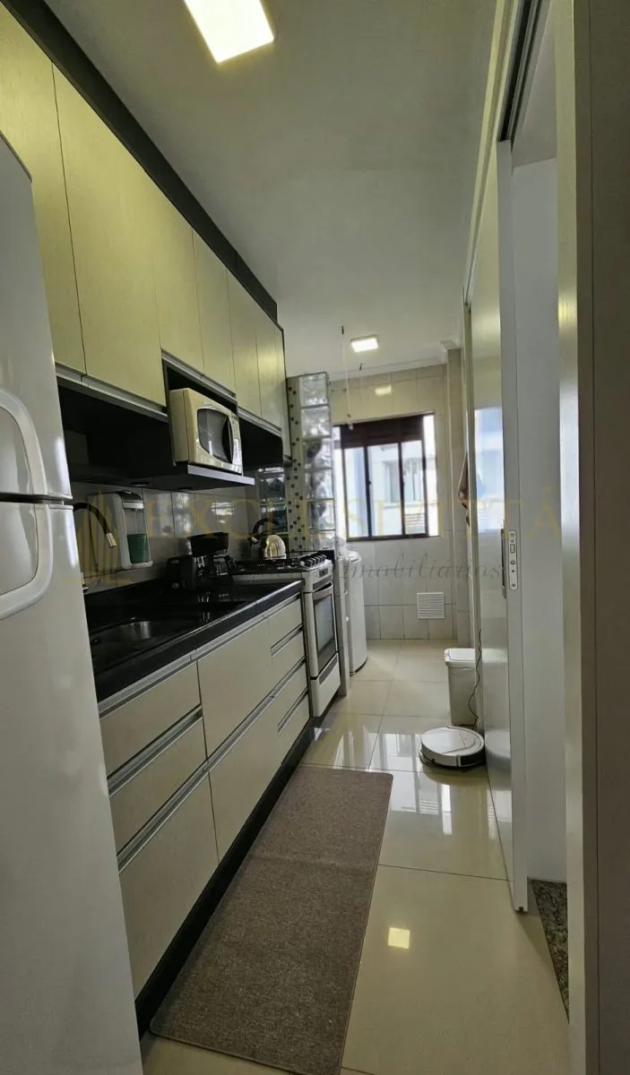 Apartamento reformado no centro de Balneário Camboriú!