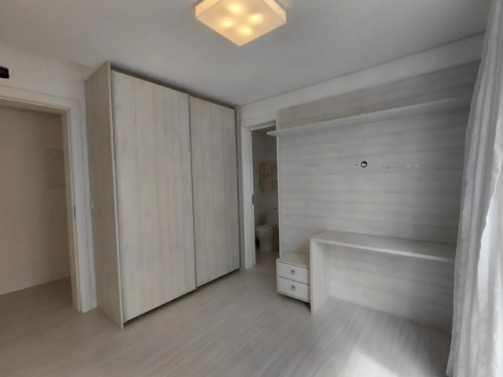 Apartamento 3 quartos para Locação Anual no bairro Centro em Balneário Camboriú