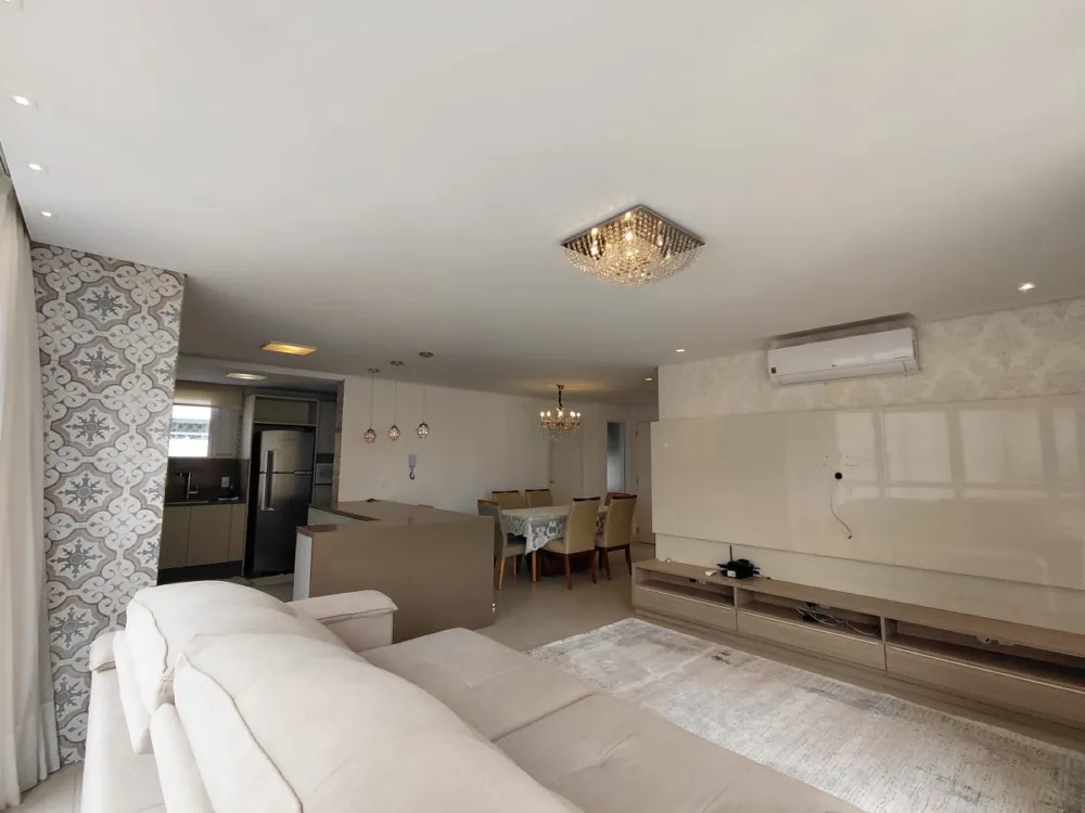 Apartamento 3 quartos para Locação Anual no bairro Centro em Balneário Camboriú