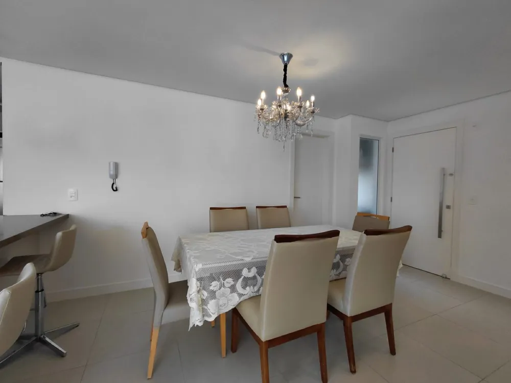 Apartamento 3 quartos para Locação Anual no bairro Centro em Balneário Camboriú