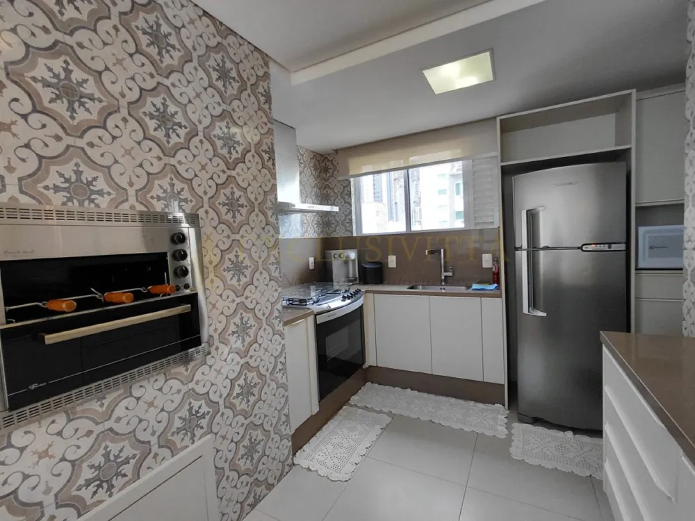 Apartamento 3 quartos para Locação Anual no bairro Centro em Balneário Camboriú