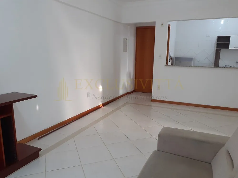 Apartamento 2 quartos para Locação Anual no bairro Centro em Balneário Camboriú