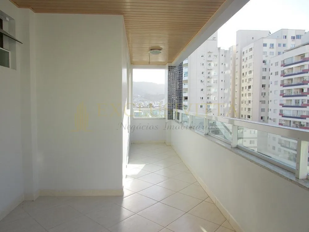 Apartamento 2 quartos para Locação Anual no bairro Centro em Balneário Camboriú