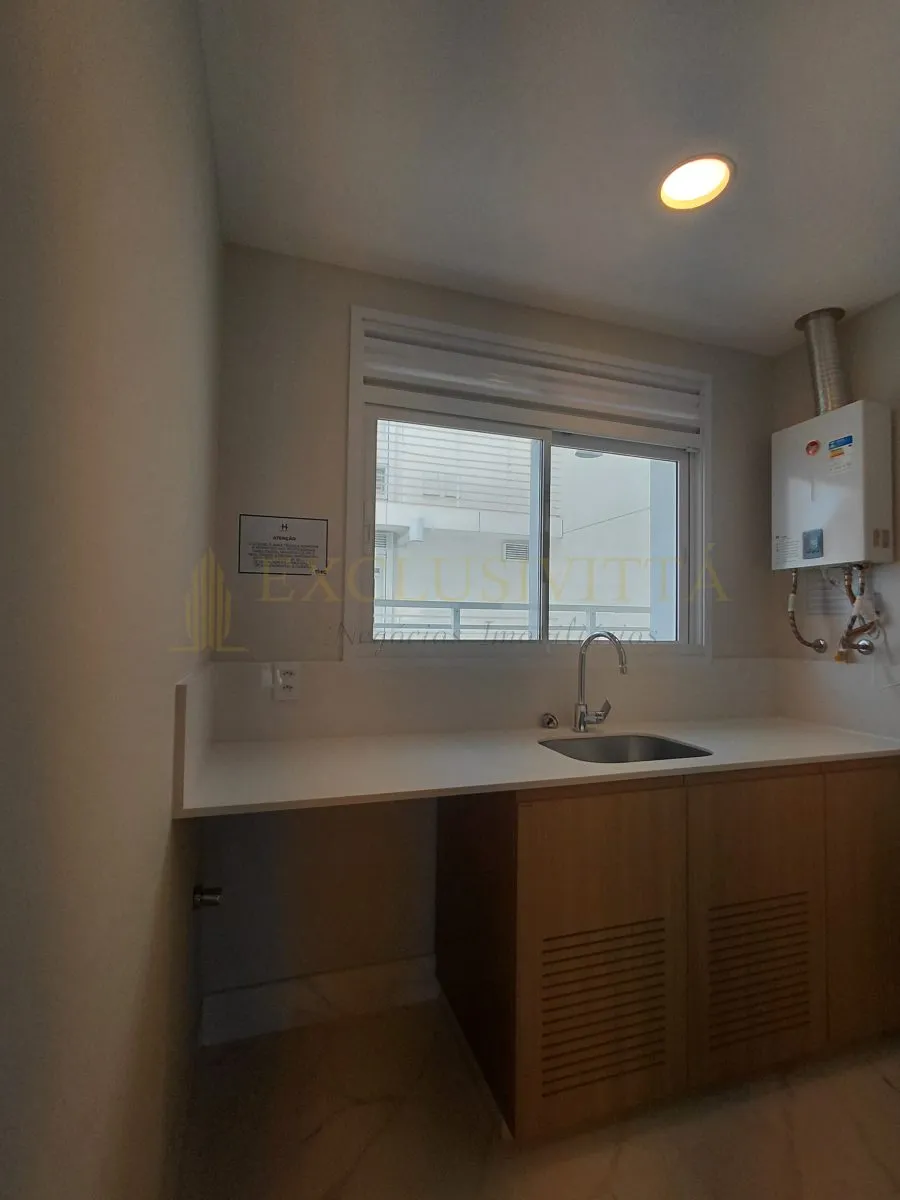 Apartamento 3 suítes para Locação Anual no bairro Centro em Balneário Camboriú