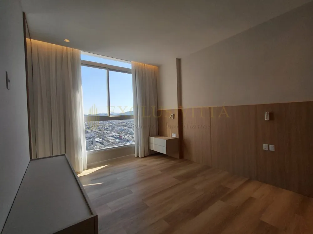 Apartamento 3 suítes para Locação Anual no bairro Centro em Balneário Camboriú