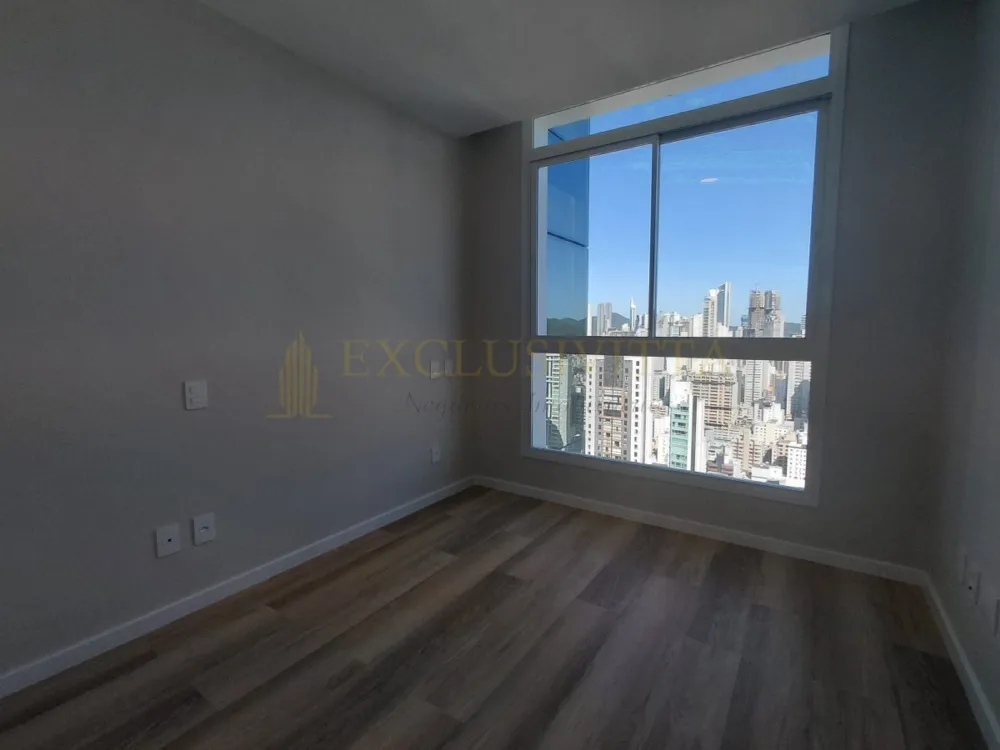 Apartamento 3 suítes para Locação Anual no bairro Centro em Balneário Camboriú