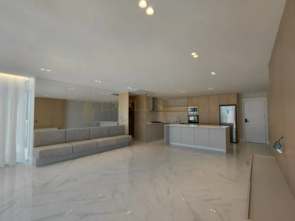 Apartamento 3 suítes para Locação Anual no bairro Centro em Balneário Camboriú