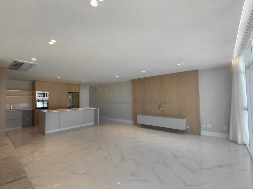 Apartamento 3 suítes para Locação Anual no bairro Centro em Balneário Camboriú