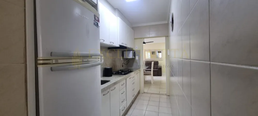 Apartamento 3 quartos para Locação Anual no bairro Centro em Balneário Camboriú
