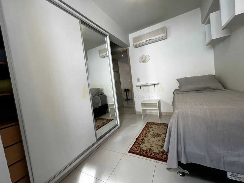 Apartamento com 3 quartos sendo uma suíte a venda na Avenida Atlântica