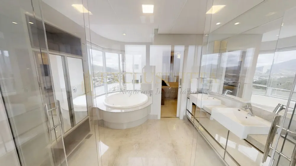 Apartamento pronto para morar na FRENTE MAR, simplesmente MARAVILHOSO!