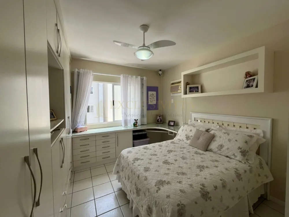Apartamento Semimobiliado à Venda Conforto e Tranquilidade a 700 Metros da Praia!