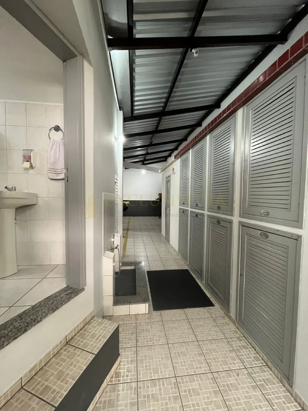 Apartamento Semimobiliado à Venda Conforto e Tranquilidade a 700 Metros da Praia!