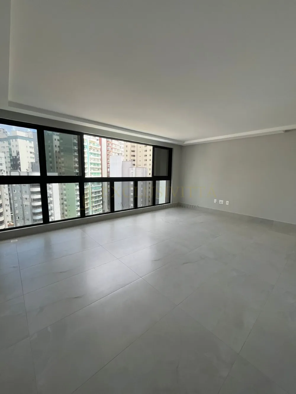 Apartamento 3 suítes para Venda no bairro Centro em Balneário Camboriú