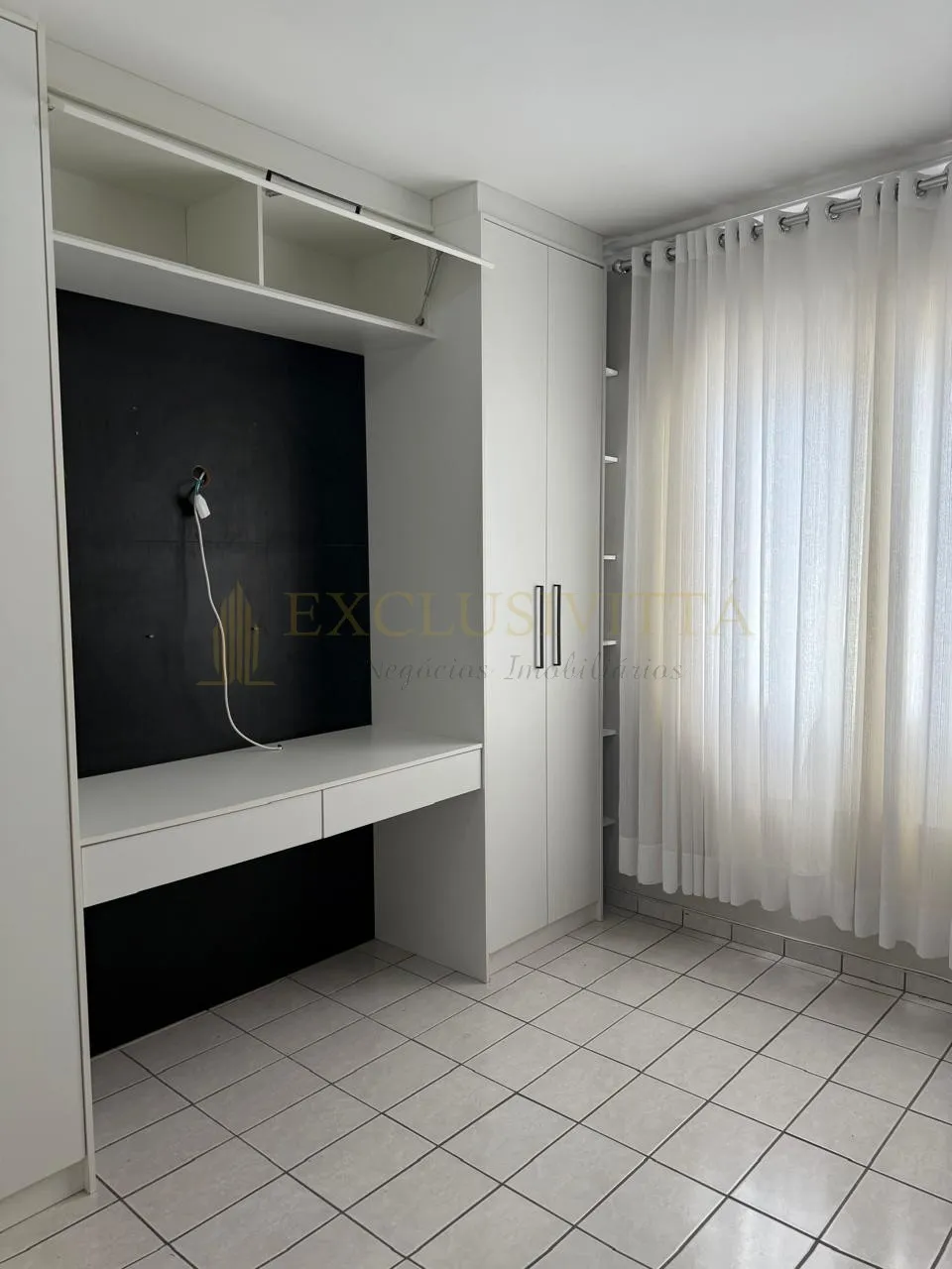 Apartamento com dois quartos em ótima localizaçao