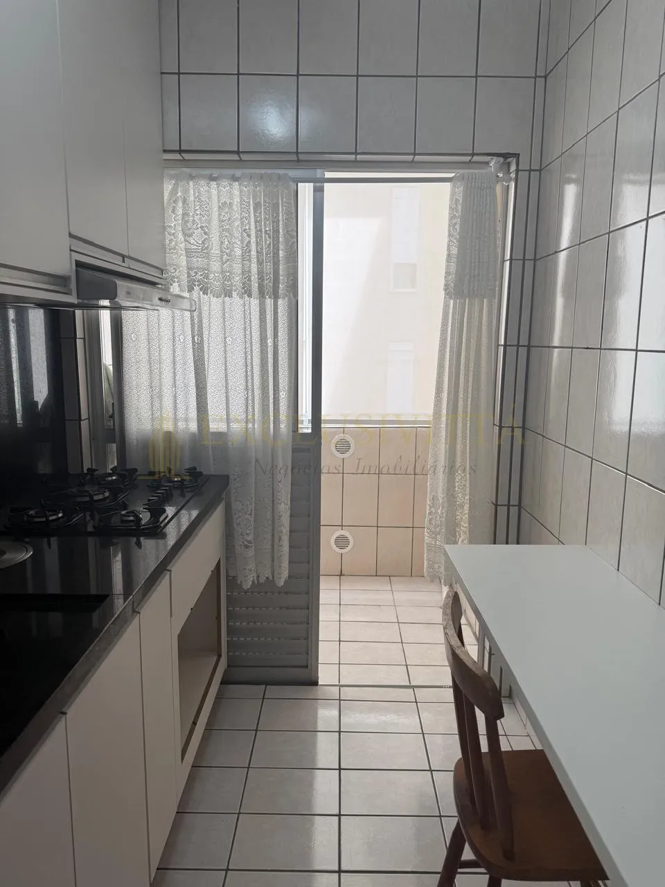 Apartamento com dois quartos em ótima localizaçao