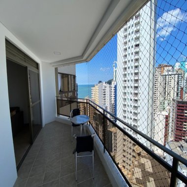 APARTAMENTO QUADRA MARA E VISTA MAR