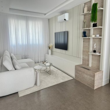 APARTAMENTO FINAMENTE MOBILIADO E EQUIPADO