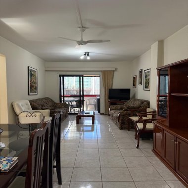 Excelente Apartamento Quadra Mar