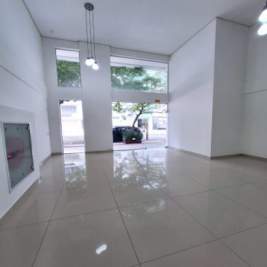 Sala comercial para Locação Anual no bairro Centro em Balneário Camboriú