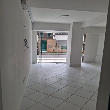Sala comercial para Locação Anual no bairro Centro em Balneário Camboriú