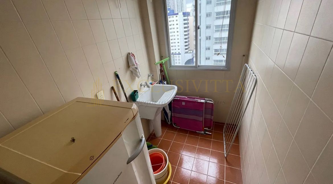 Apartamento à venda na quadra do mar com vista parcial para o mar – Balneário Cambor