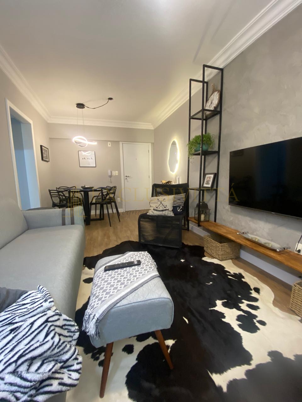 Lindo apartamento reformado na quadra do mar – Balneário Camboriú