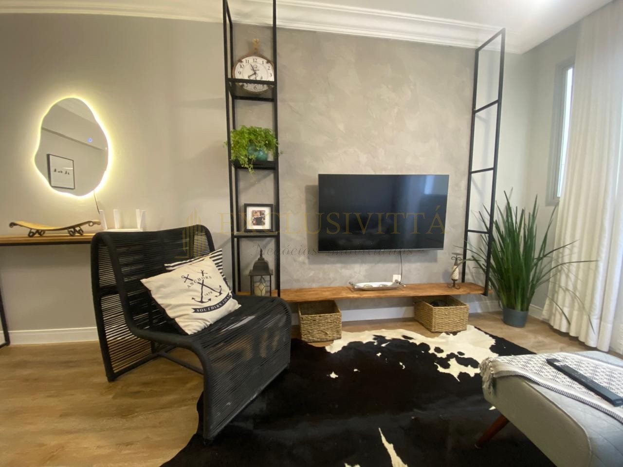 Lindo apartamento reformado na quadra do mar – Balneário Camboriú